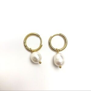 Elegant Gold and Pearl Hoop Earrings
